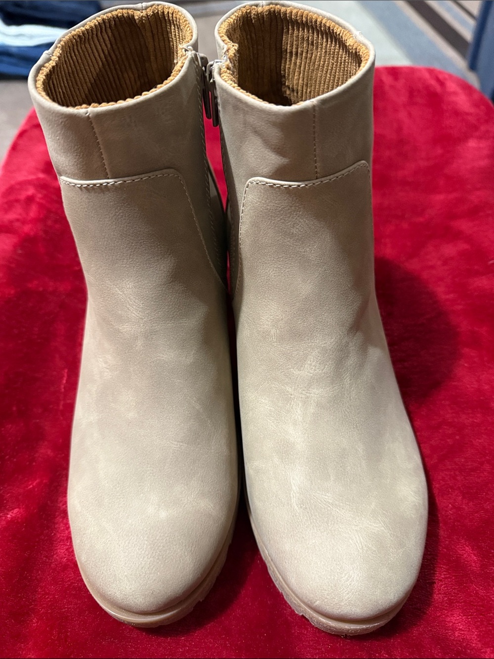 Korks Taupe Slip-On Ankle Booties with Side Zip Size 8.5